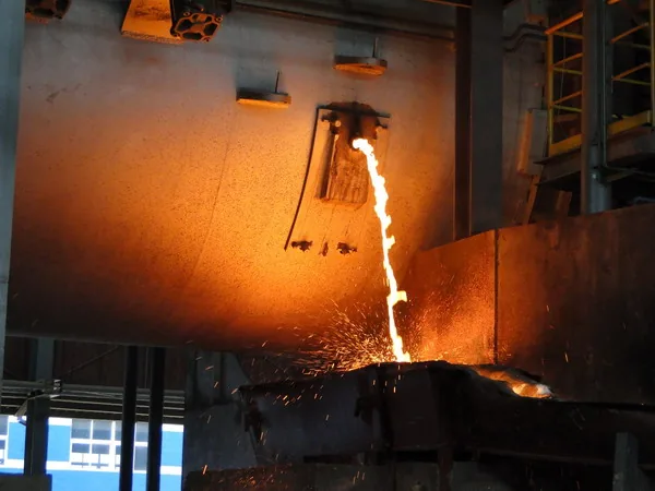 Melting / Holding Furnace